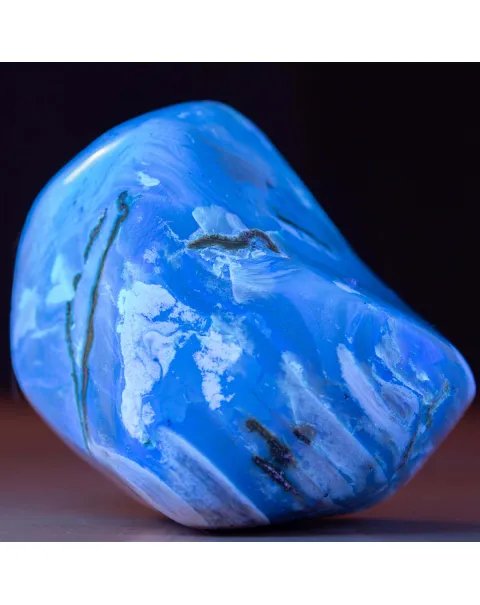 La Luce Blu dell'Ambra Indonesiana.