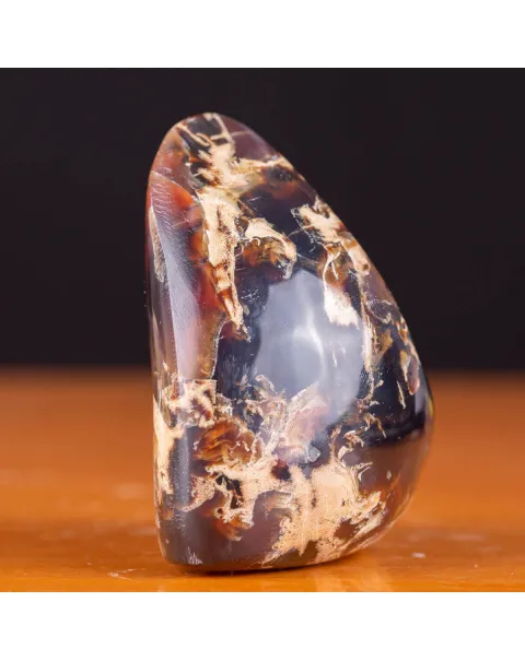 Campione di Ambra Blu di Sumatra.