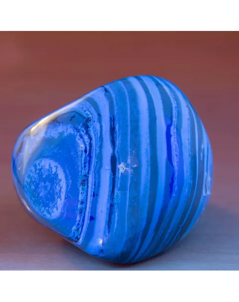 Campione d'Ambra Blu di Sumatra - Il Mistero della Luminescenza Blu.