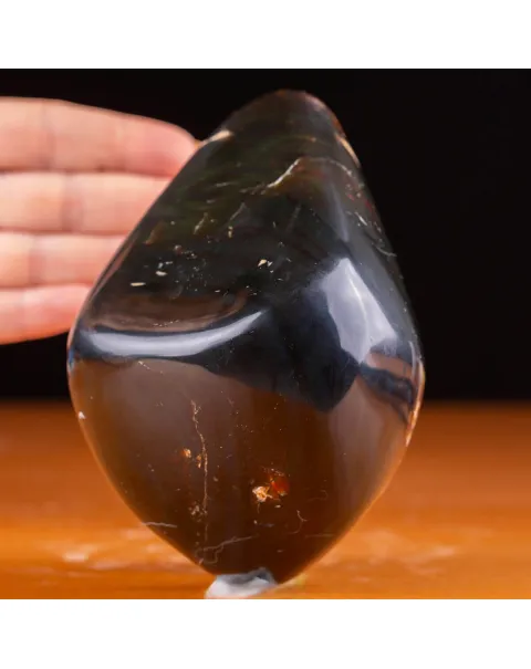 Campione d'Ambra Blu di Sumatra - Il Mistero della Luminescenza Blu.