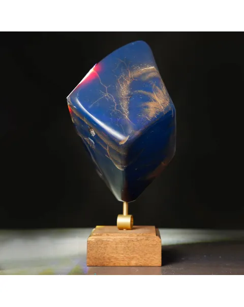 Ambra Blue – La luce fossile del Miocene