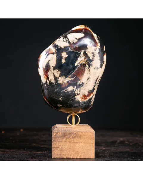 Ambra di Sumatra – La fluorescenza fossile della resina.