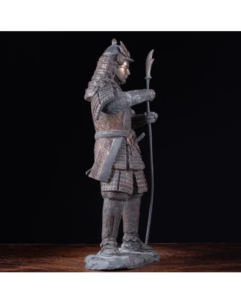 Guerriero Samurai: Statua in Bronzo Era Meiji.