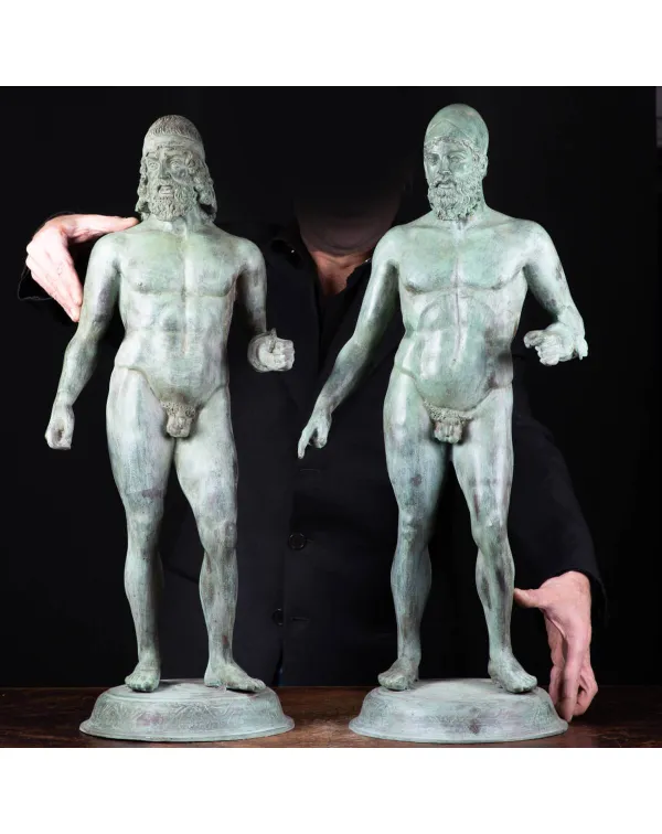 Repliche dei Bronzi di Riace: Maestria Artistica e...