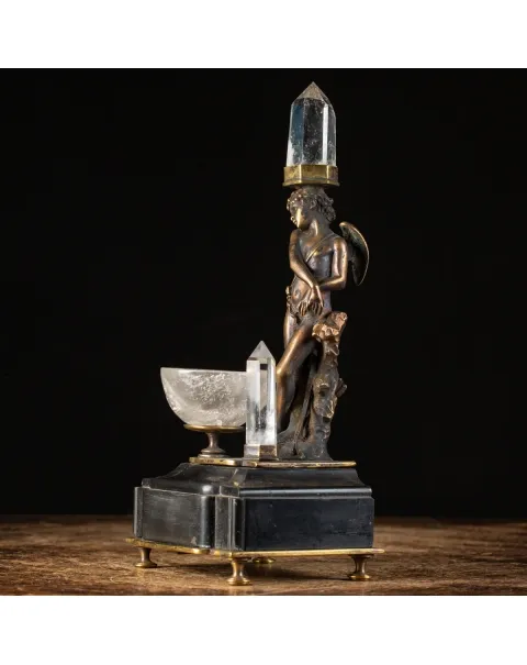 Scultura Eros con Punte di Quarzo