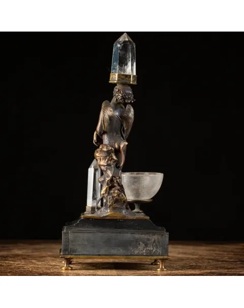 Scultura Eros con Punte di Quarzo