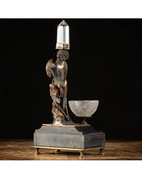 Scultura Eros con Punte di Quarzo