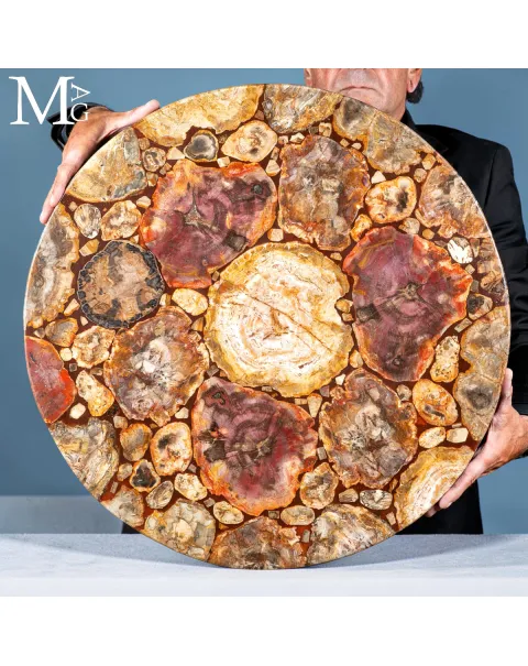 Tavolo in Legno Fossile del Madagascar