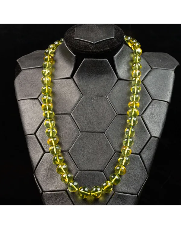 Collana di Ambra Verde: Tesoro di Incomparabile Ra...