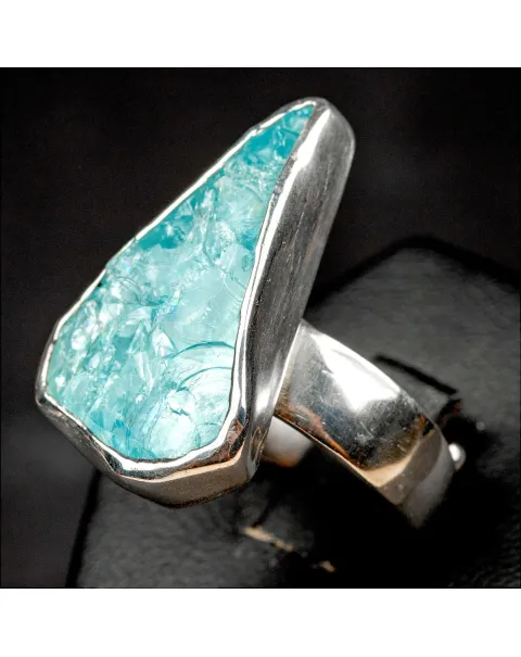 Anello con Acquamarina: Freschezza Cristallina..