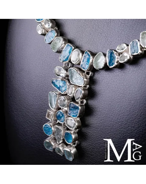 Collier in Argento con Acquamarina e Apatite Naturali.