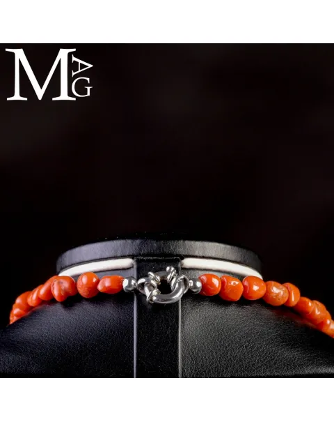 Corallo Rosso di Alghero: Una Collana dalla Bellezza Sarda