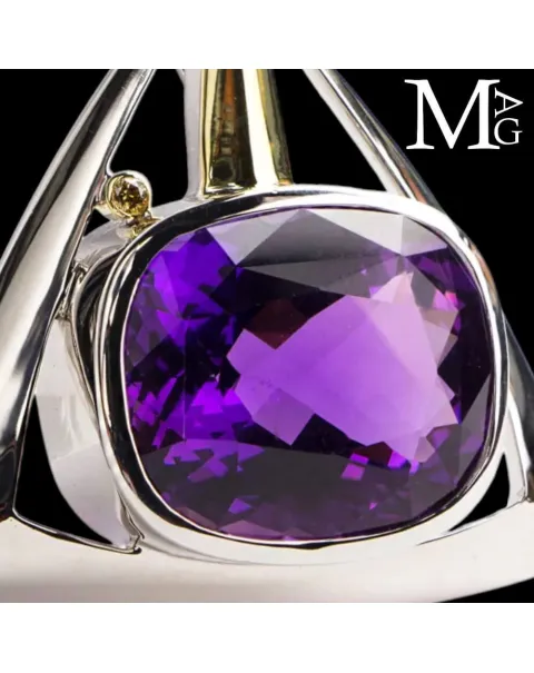 Pendente in Argento con Ametista Boliviana e Diamantino Champagne.