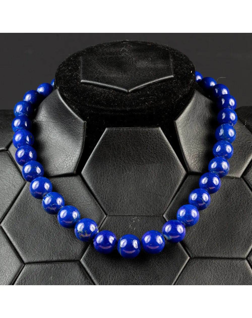 Collana in Lapislazzuli Royal Blue: Eleganza e Connessione Spirituale.