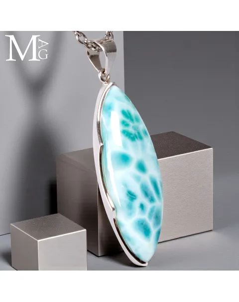 Larimar Naturale – Pietra del Mare Cristallizzata.