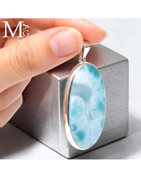 Ciondolo in Argento con Larimar Naturale dei Caraibi.