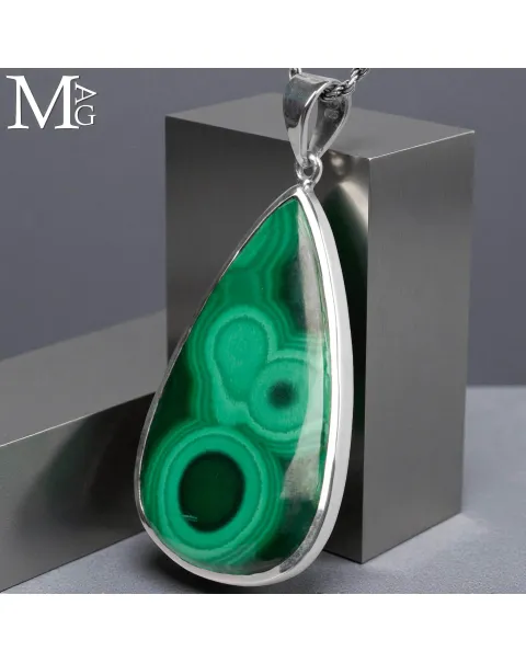 Ciondolo in Argento con Malachite - Astrattismo Concentrico.
