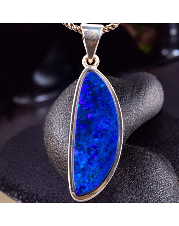 Ciondolo in Argento con Opale Boulder Australiano.
