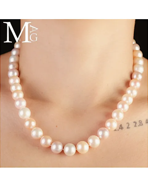 Collana con Perle d’Acqua Dolce – Eleganza Classica in Bianco Rosato