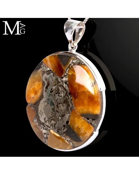Ciondolo con Ammonite Piritizzata.