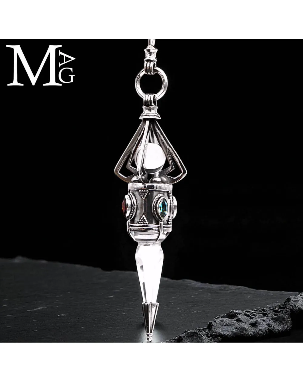 Pendulum da Divinazione in Argento con Quarzo e Gemme.