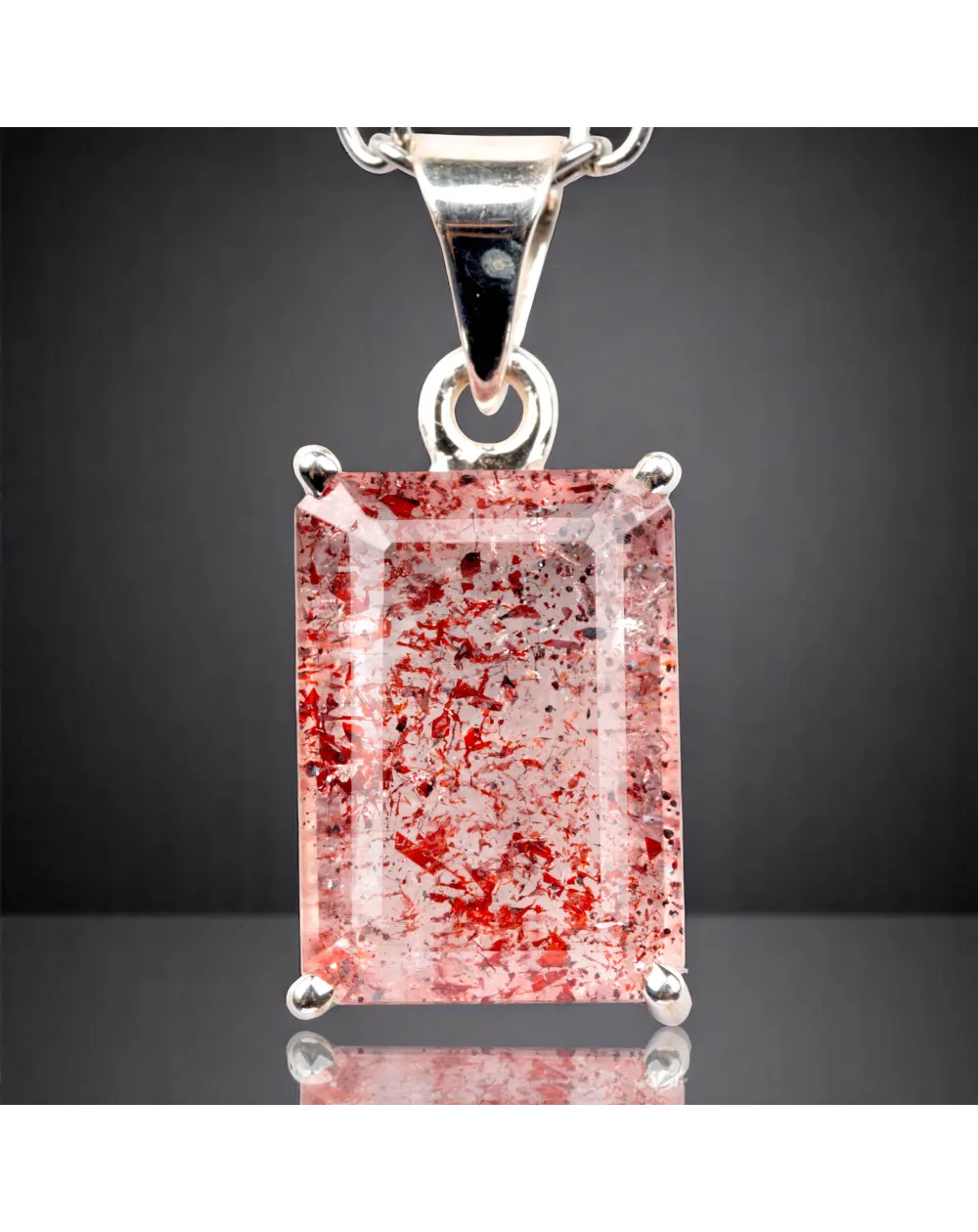 Ciondolo in Argento con Quarzo Fragola – Inclusioni Naturali.