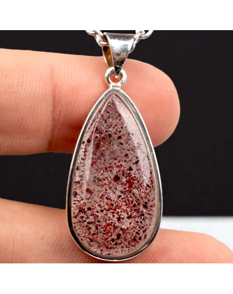 Ciondolo in Argento con Quarzo Fragola a Goccia.