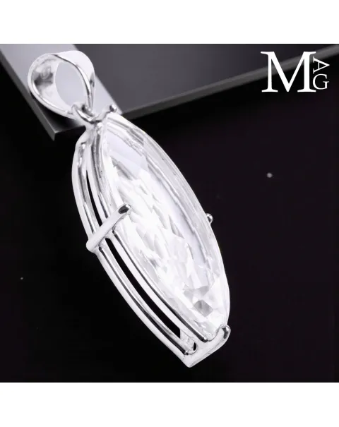 Ciondolo in argento con Quarzo Ialino taglio Marquise