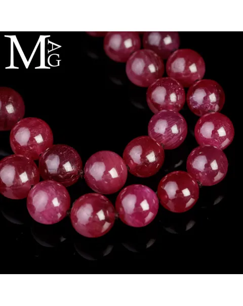 Collana in Rubini Naturali – 35 Sfere “Sangue di Piccione”.