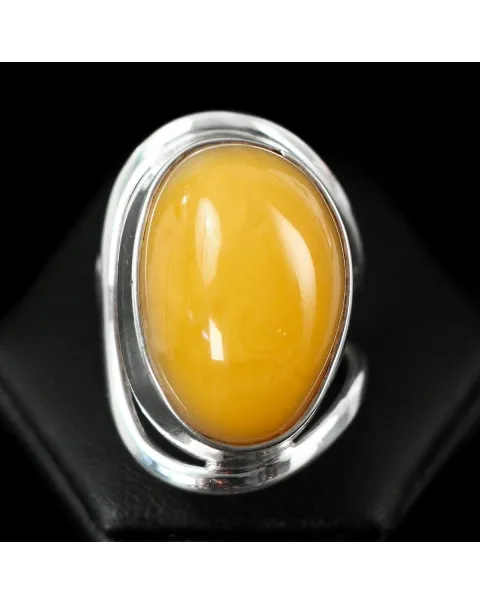 Anello in Ambra