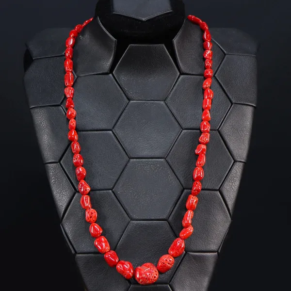 Collana in Corallo Rosso del Mediterraneo – Alghero, Sardegna