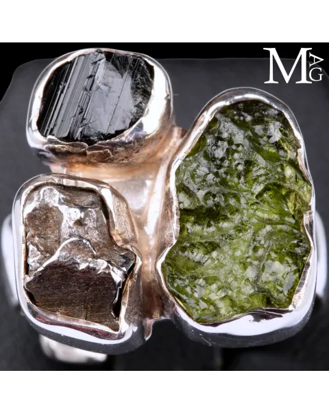 Anello in Argento con Moldavite, Meteorite Campo del Cielo e Tormalina Nera