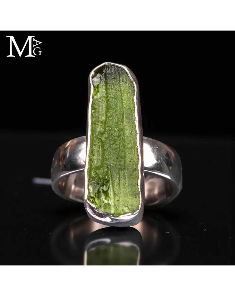 Anello in Argento con Moldavite.