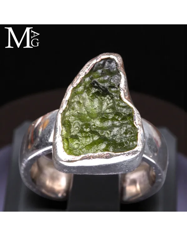 Anello in Argento con Moldavite.