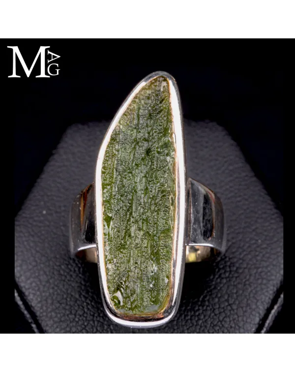 Anello in Argento con Moldavite.