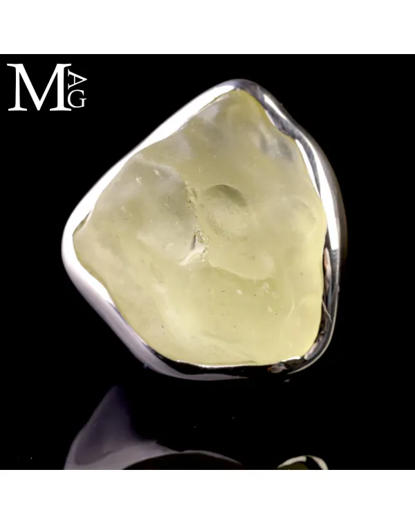 Anello esclusivo in argento con vetro del deserto ...