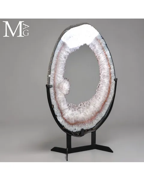 Sezione di Geode con Cristalli di Quarzo e Ametista – Brasile