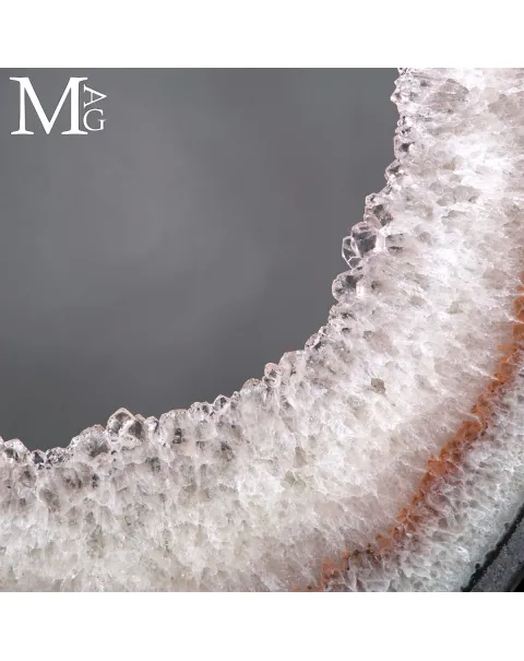 Sezione di Geode con Cristalli di Quarzo e Ametista – Brasile