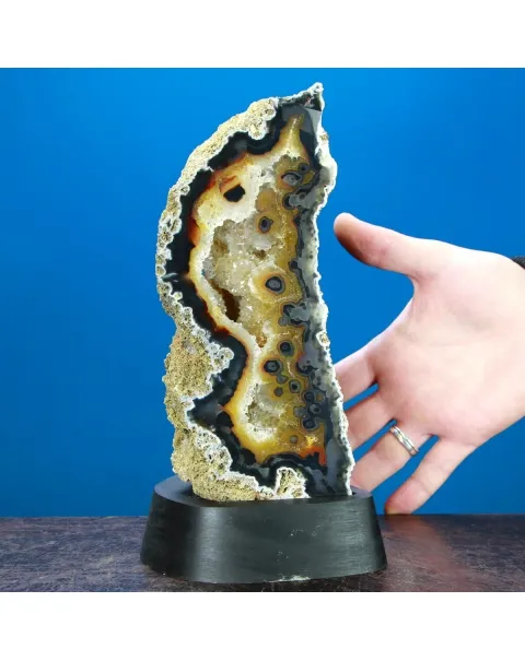 Geode Agata