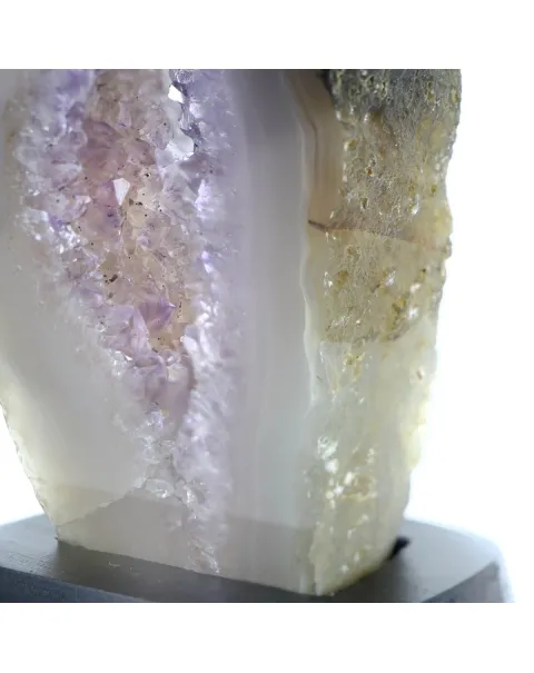 Geode Agata
