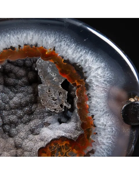 Geode Agata Sezionata su base