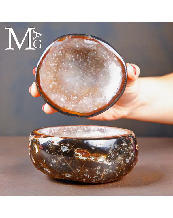 Geode di Agata Sezionata con Drusa di Quarzo