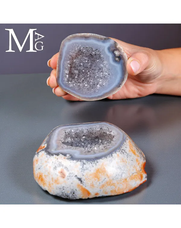 Geode di Agata Blu - Cristalli di Quarzo