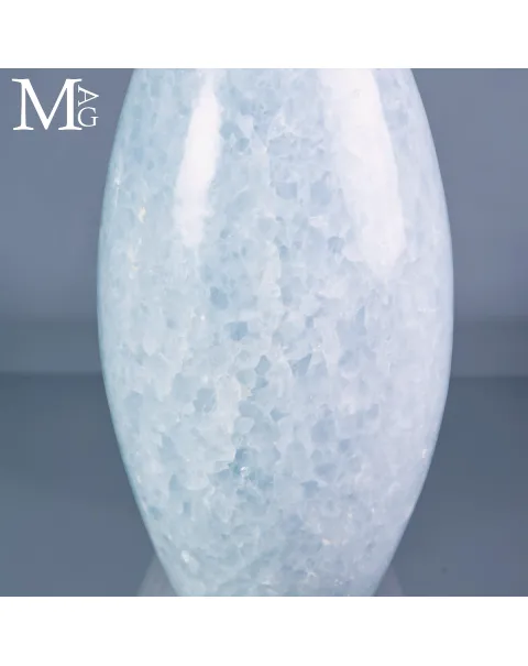 Shiva Lingam in Calcite Blue – Elemento di Design