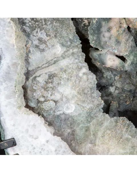 Spettacolare  Geode di Calcedonio verde