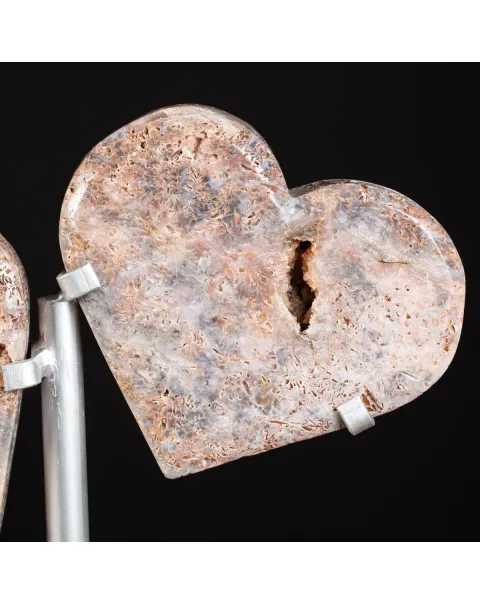 Cuori Gemelli in Ametista Rosa - Bellezza e Significato Profondo: