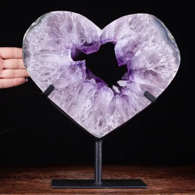 Elegante Fetta di Geode di Ametista a Forma.