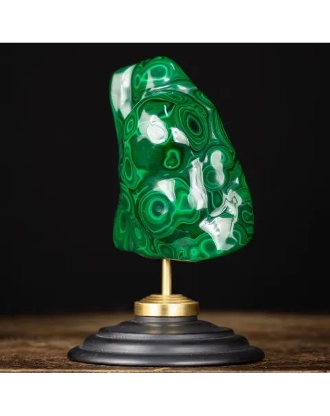 Malachite su Piedistallo in Ottone e Legno