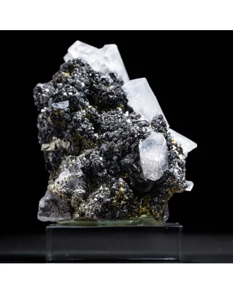 Cristalli esagonali di Calcite su Pirite e Sfalerite