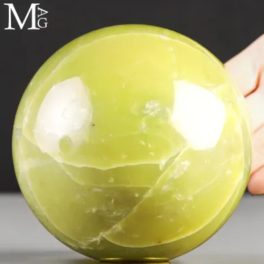 Sfera in Serpentino Verde Naturale.